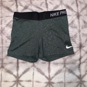 Green Nike pro spandex
